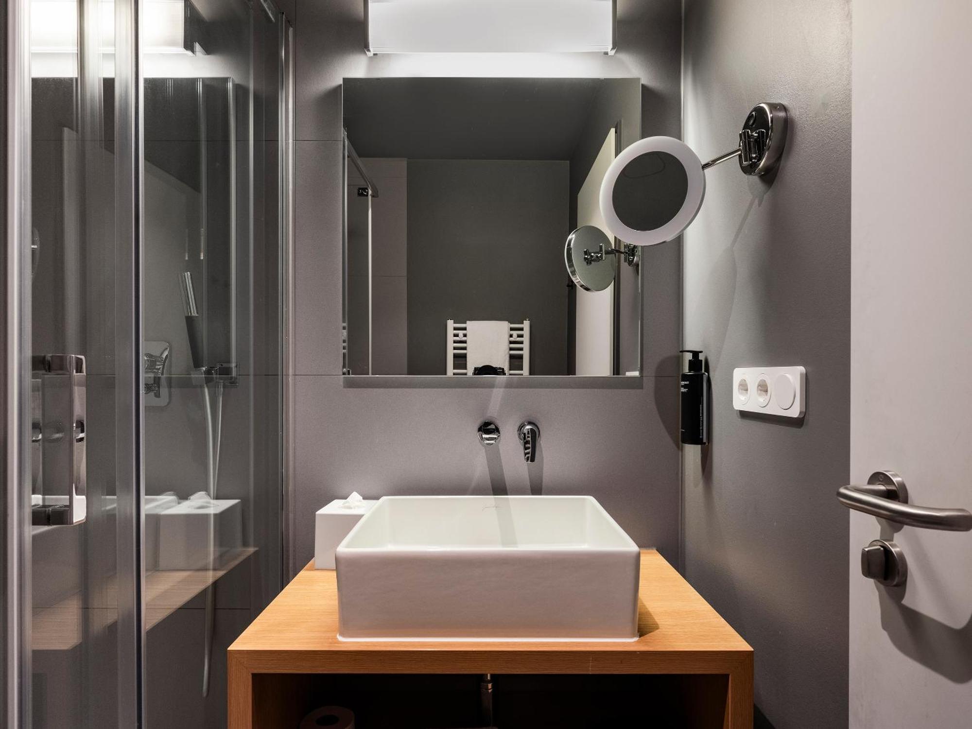 Numa Kudamm Aparthotel 4*